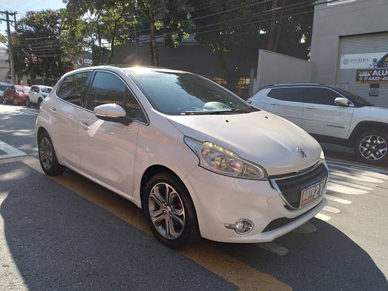 PEUGEOT 208 1.5 ACTIVE 8V FLEX 4P MANUAL PEUGEOT 208 1.5 ACTIVE 8V FLEX 4P MANUAL